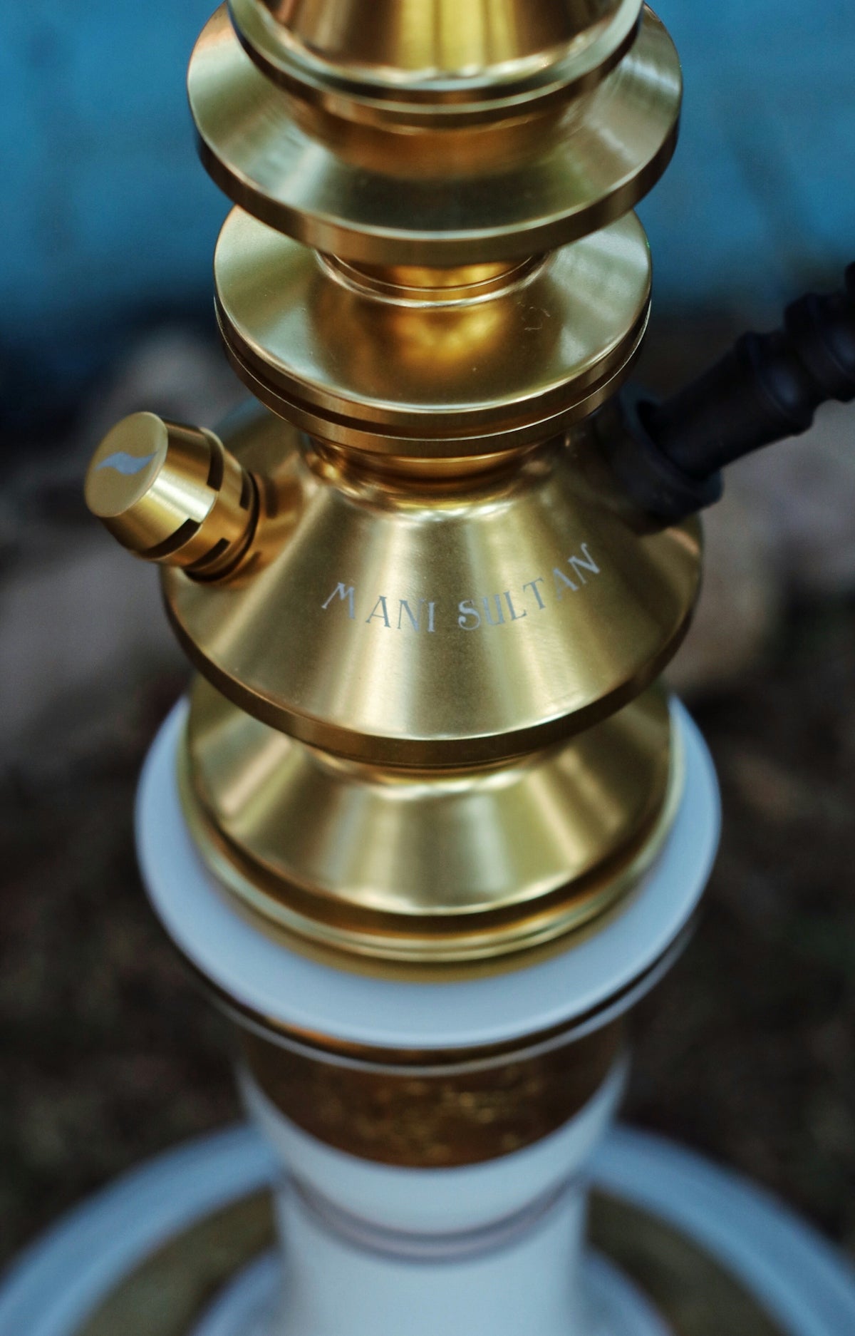 gold and white hookah